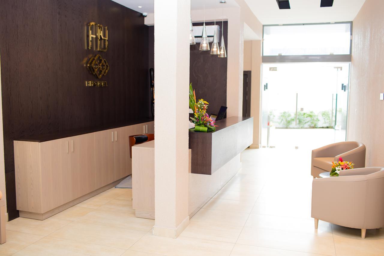Fly Hotel Libreville Eksteriør billede