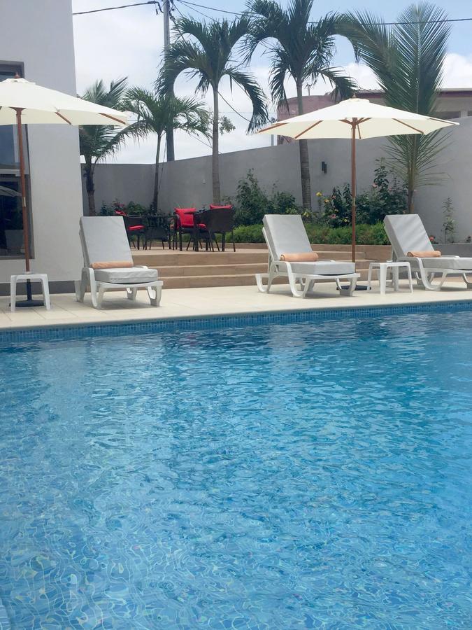 Fly Hotel Libreville Eksteriør billede